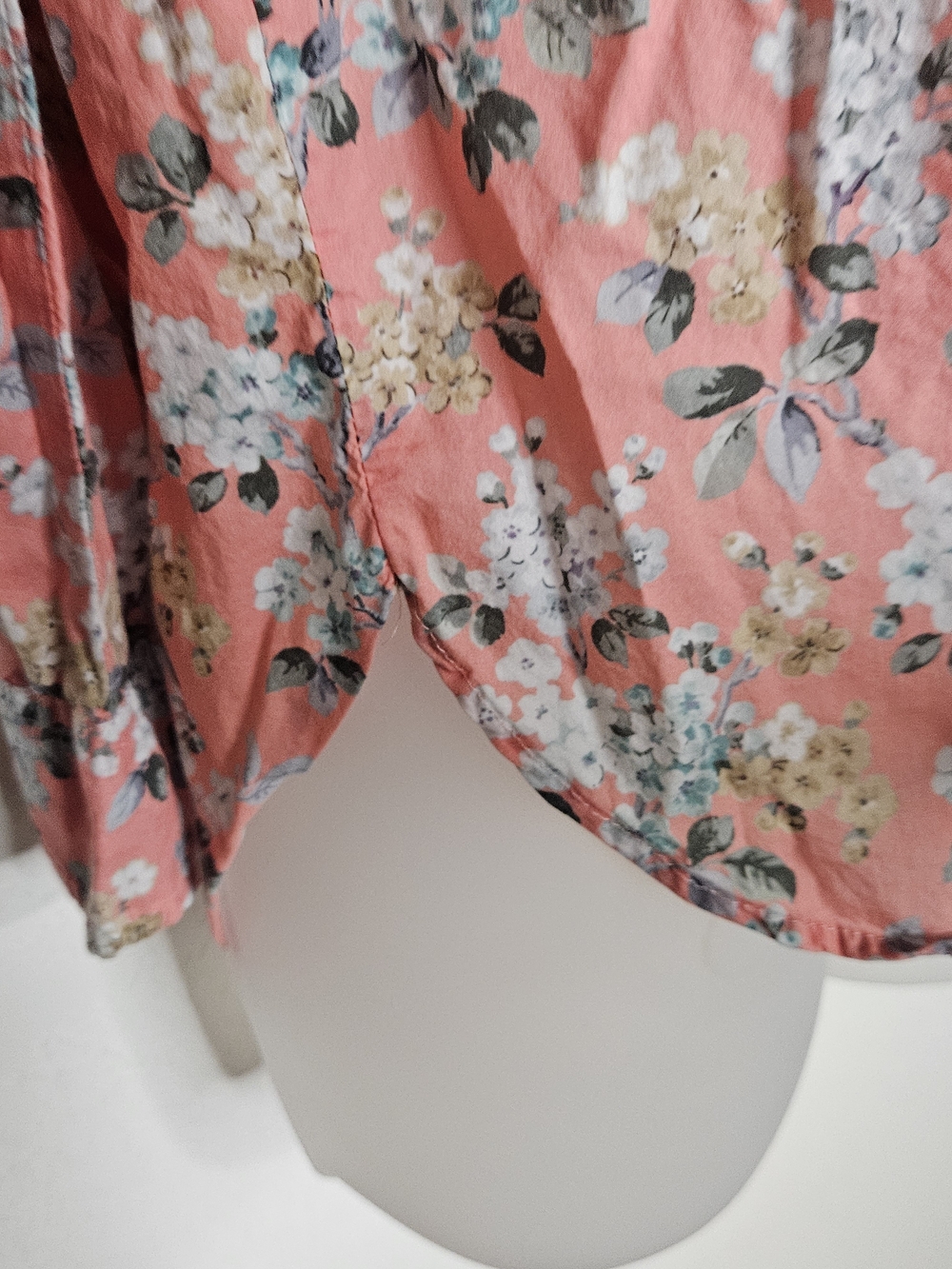 J.Crew Liberty Fabric Floral Pintuck Blouse Size 8 Coral Cotton Top Boho Coastal - Picture 6 of 10